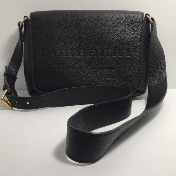Burberry Handbags - Burberry london england black crossbody bag